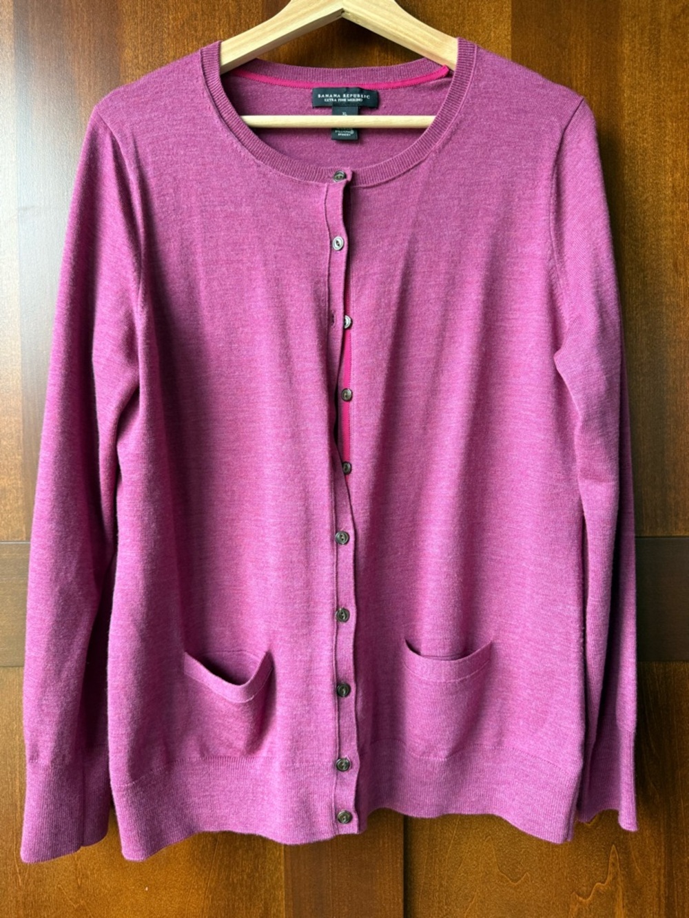 Women’s Banana Republic Merino Wool Fuchsia Ribbon Trim Button Cardigan Size XL